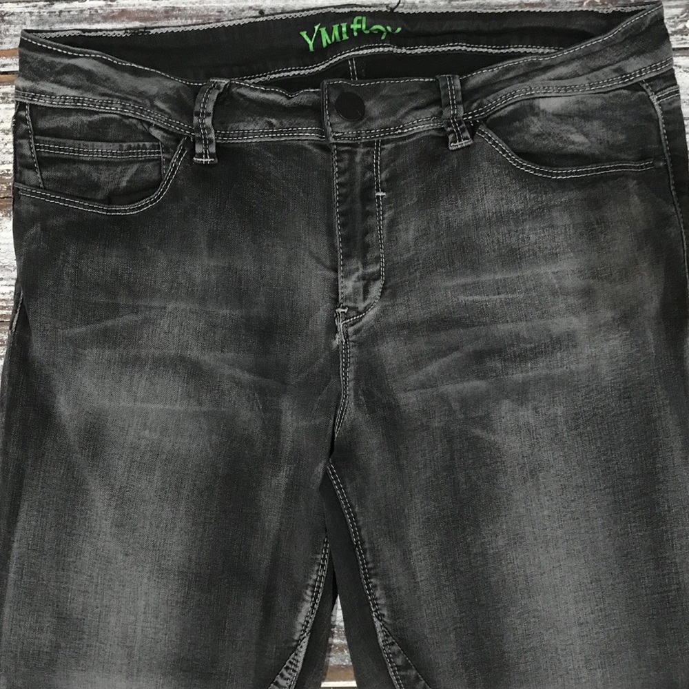 EUC YMI Flex Moto Destructed Jeans sz 13